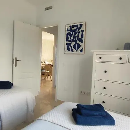 Apartmán Charming 3 Bedrooms With A Sea View